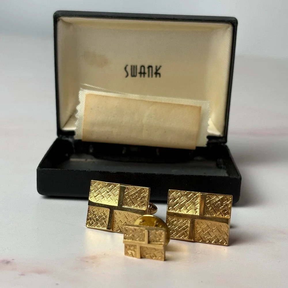 Vintage SWANK Gold‎ Tone Textured Square Cufflinks and Tie Clip Set with Box